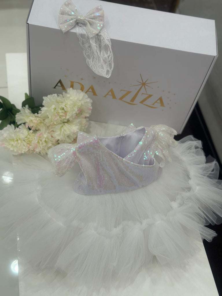 Cattlaya White - Baby Essentially